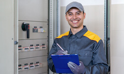 Михаил Николаев